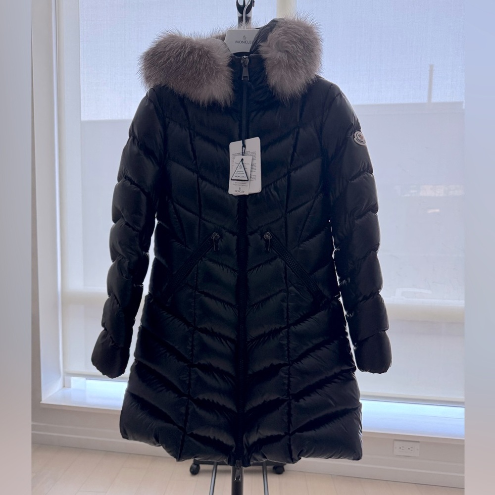 MONCLER FULMARUS FOX FUR TRIMMED hooded long down jacket